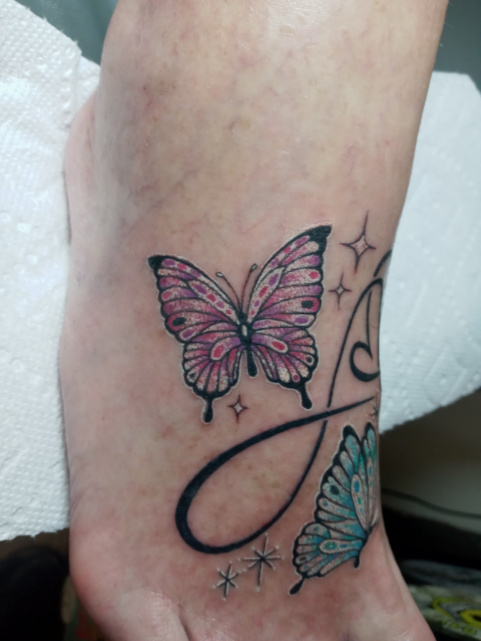 Poison Apple Tattoo Company tattoo work — photo 2