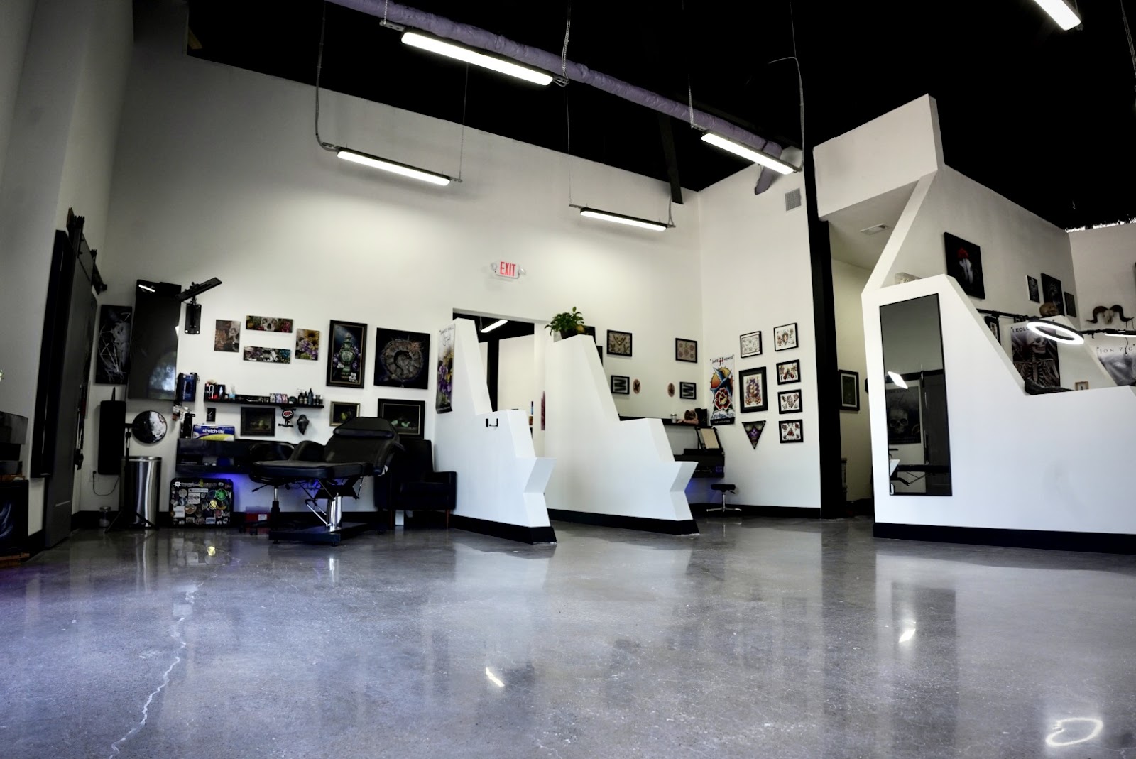 Aura IV Tattoo Gallery tattoo parlor in Austin, TX