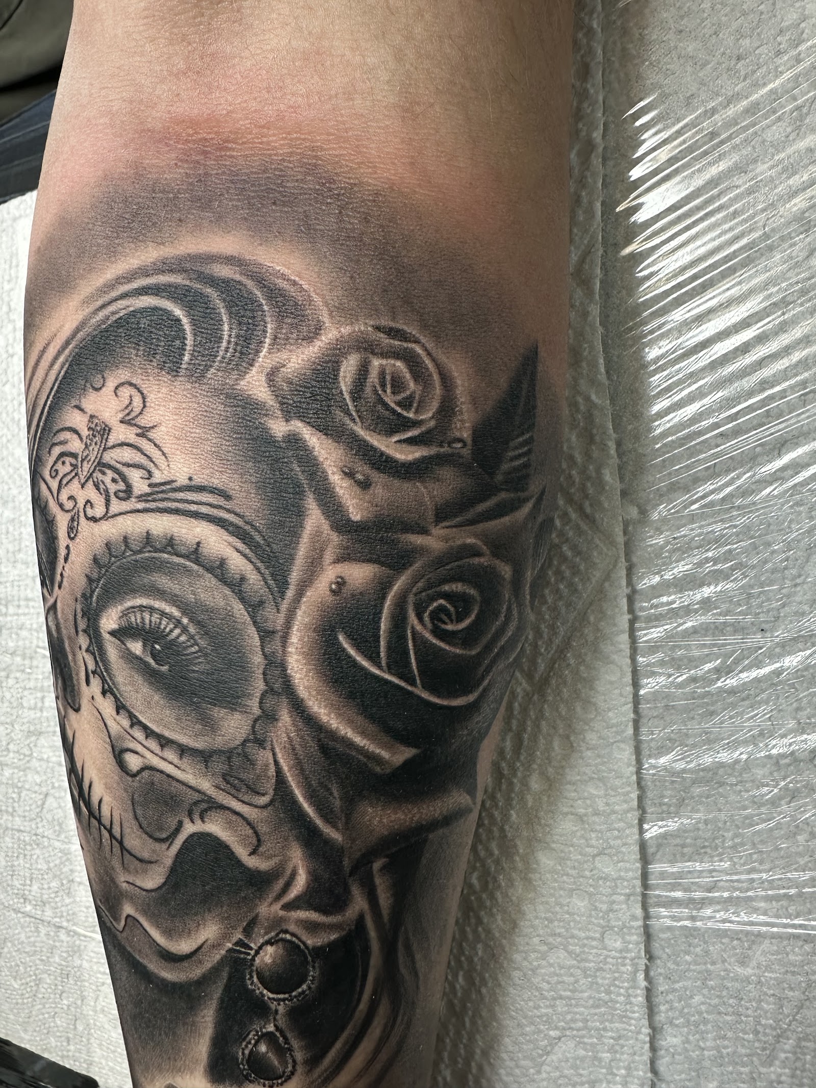 Blackhole Tattoo and Art tattoo work — photo 2
