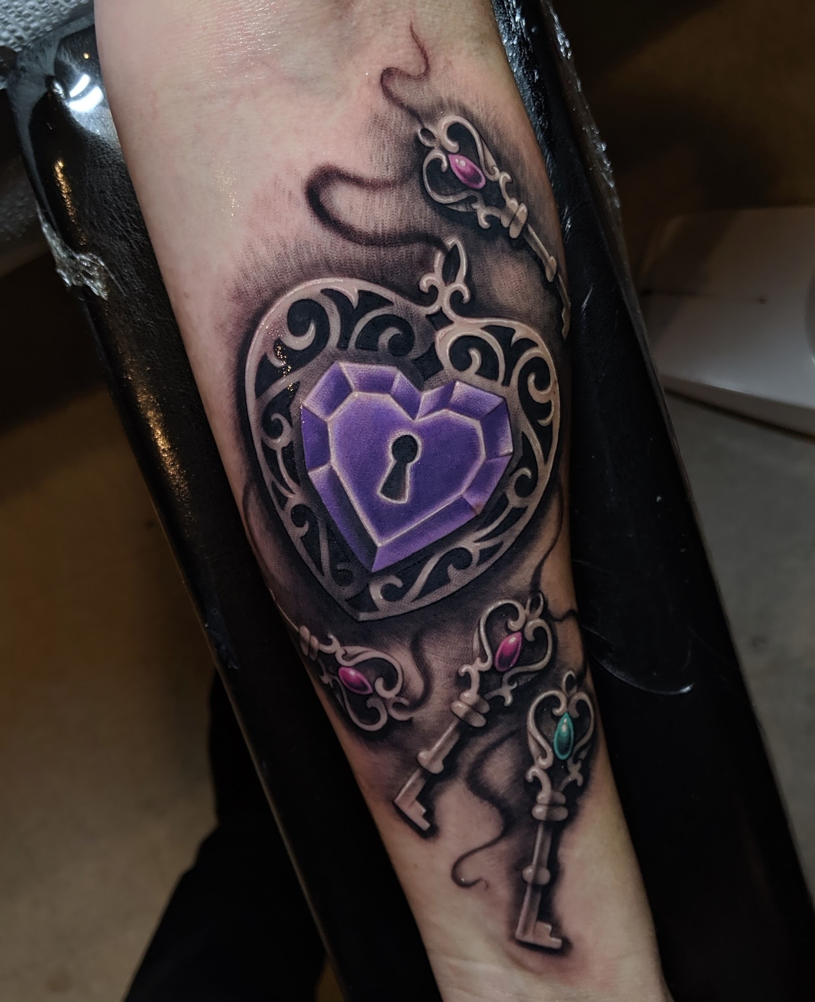Hidden Crow Tattoo tattoo work — photo 3