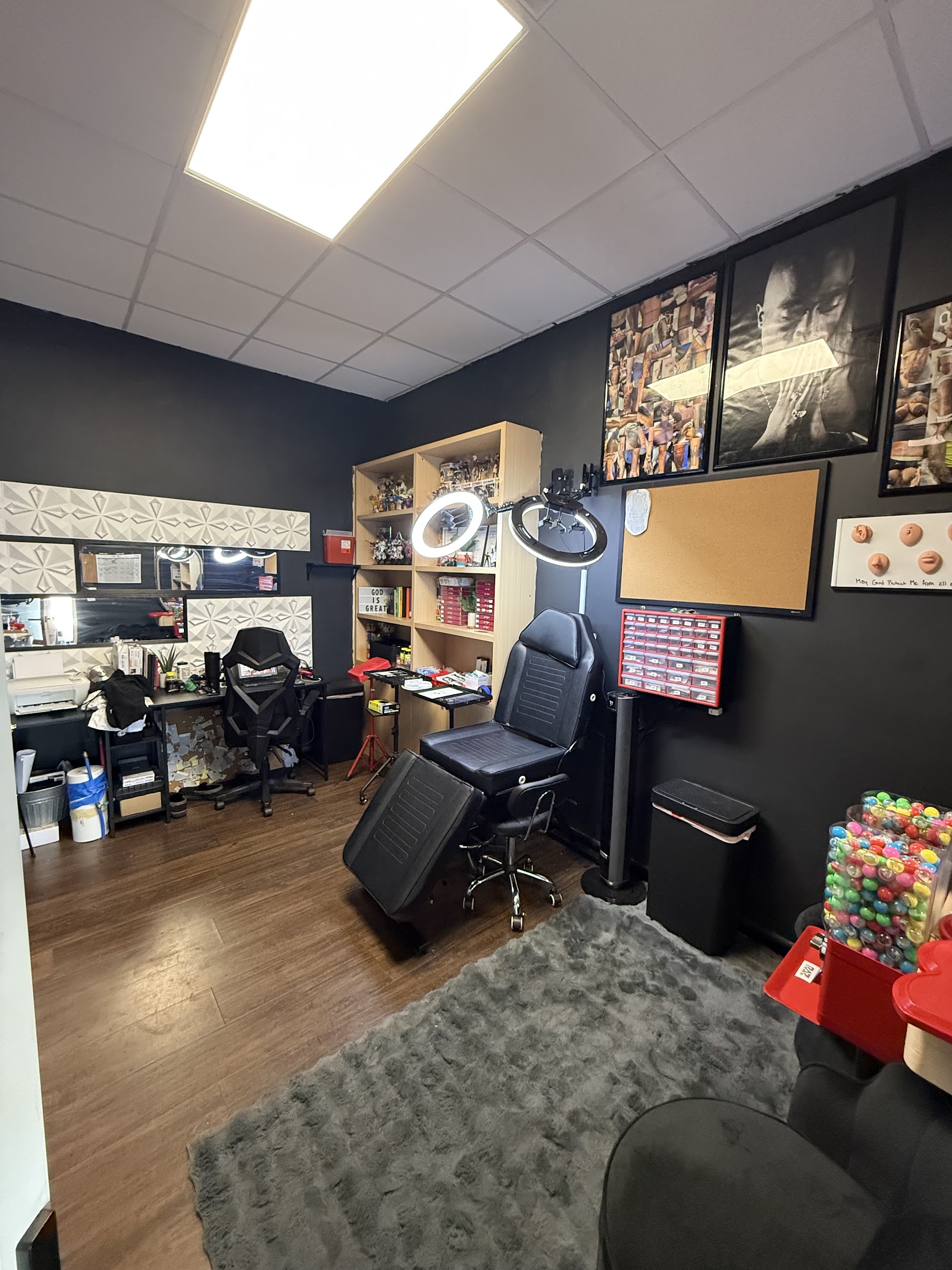 Squid City Ink Tattoo & Piercing Studios — tattoo studio near Summerville