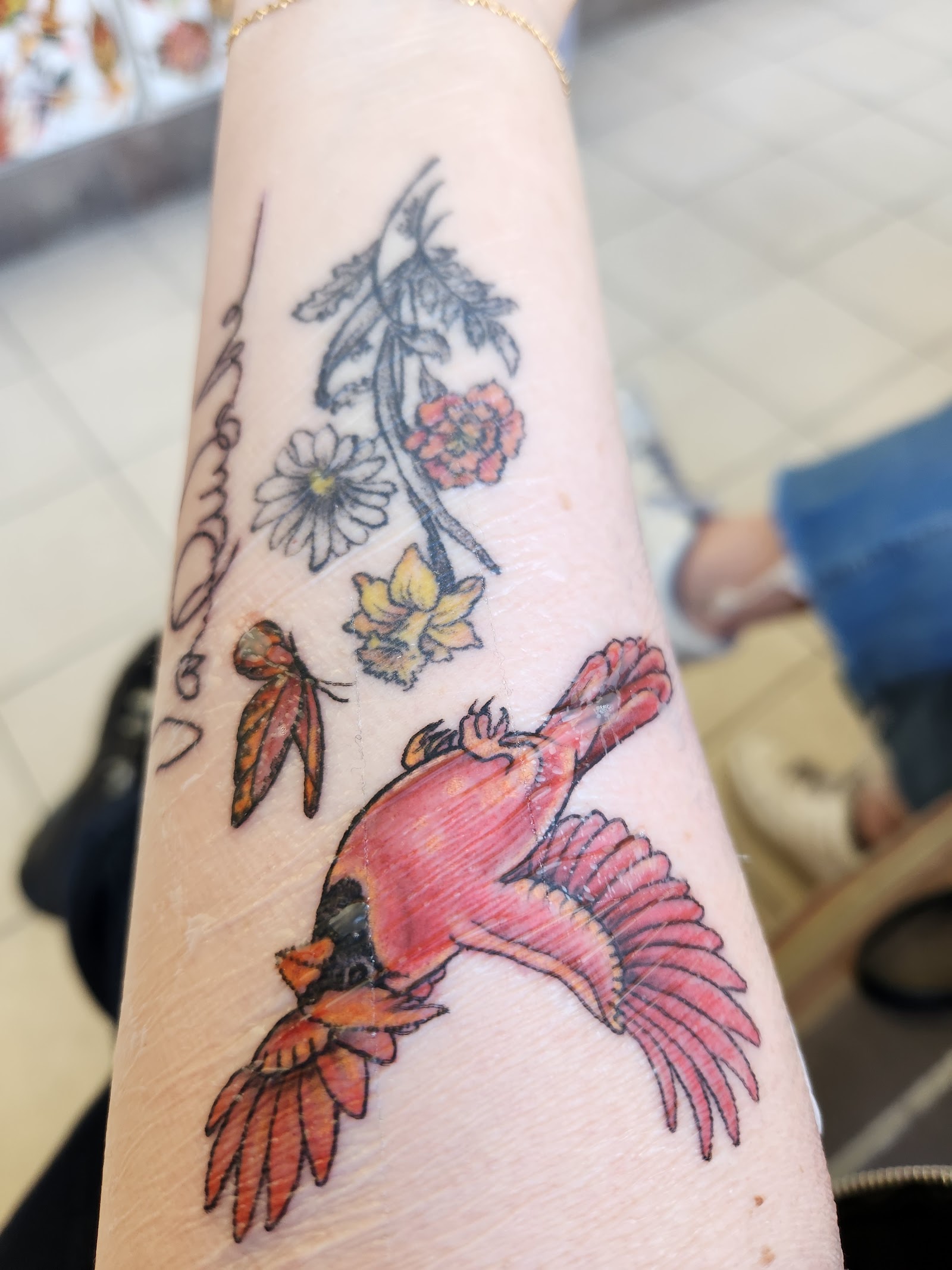 Deluxe Tattoo tattoo work — photo 3