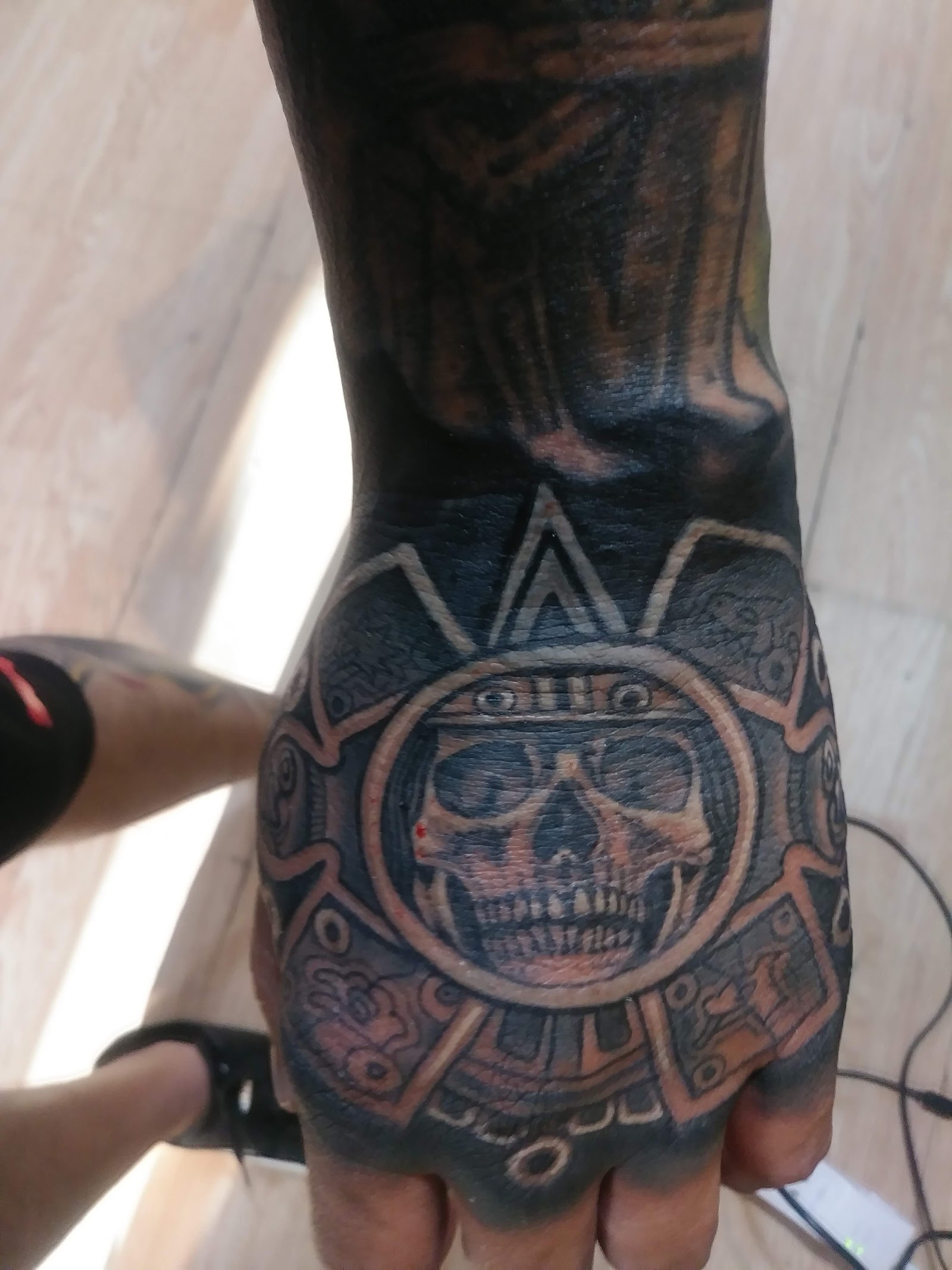 Hammerhead Tattoo tattoo work — photo 3