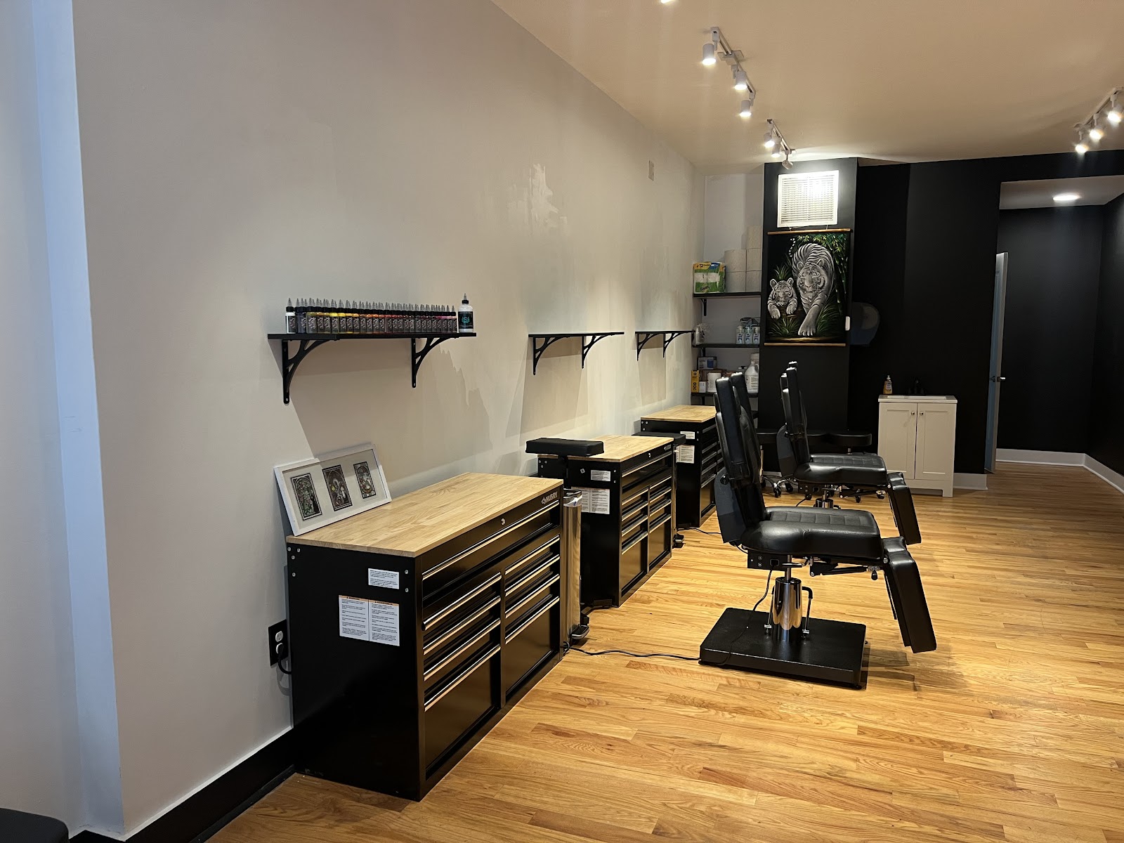 Black Cave Tattoo OTR tattoo work — photo 3