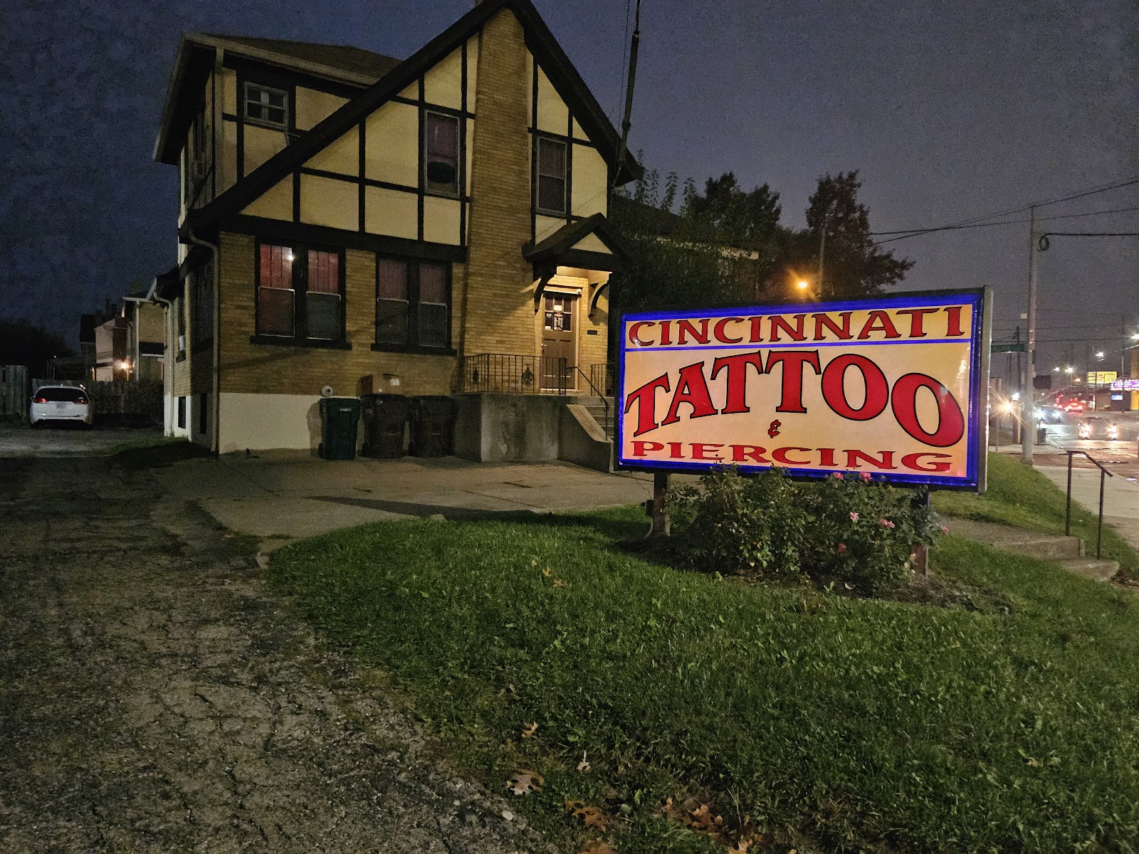 Cincinnati Tattoo & Piercing Studio — tattoo studio in Cincinnati