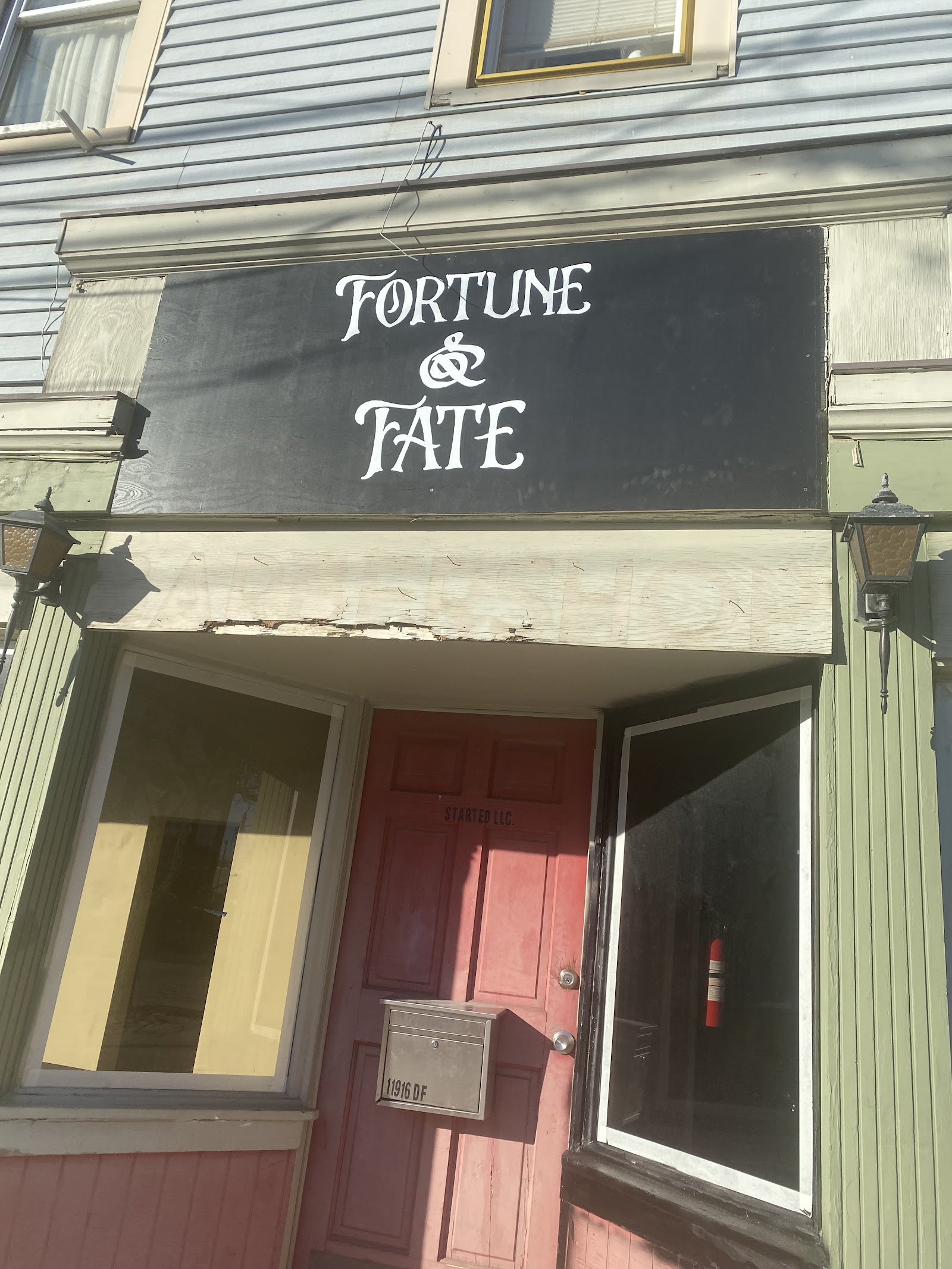 Fortune and Fate Tattoo tattoo parlor in Lakewood, OH