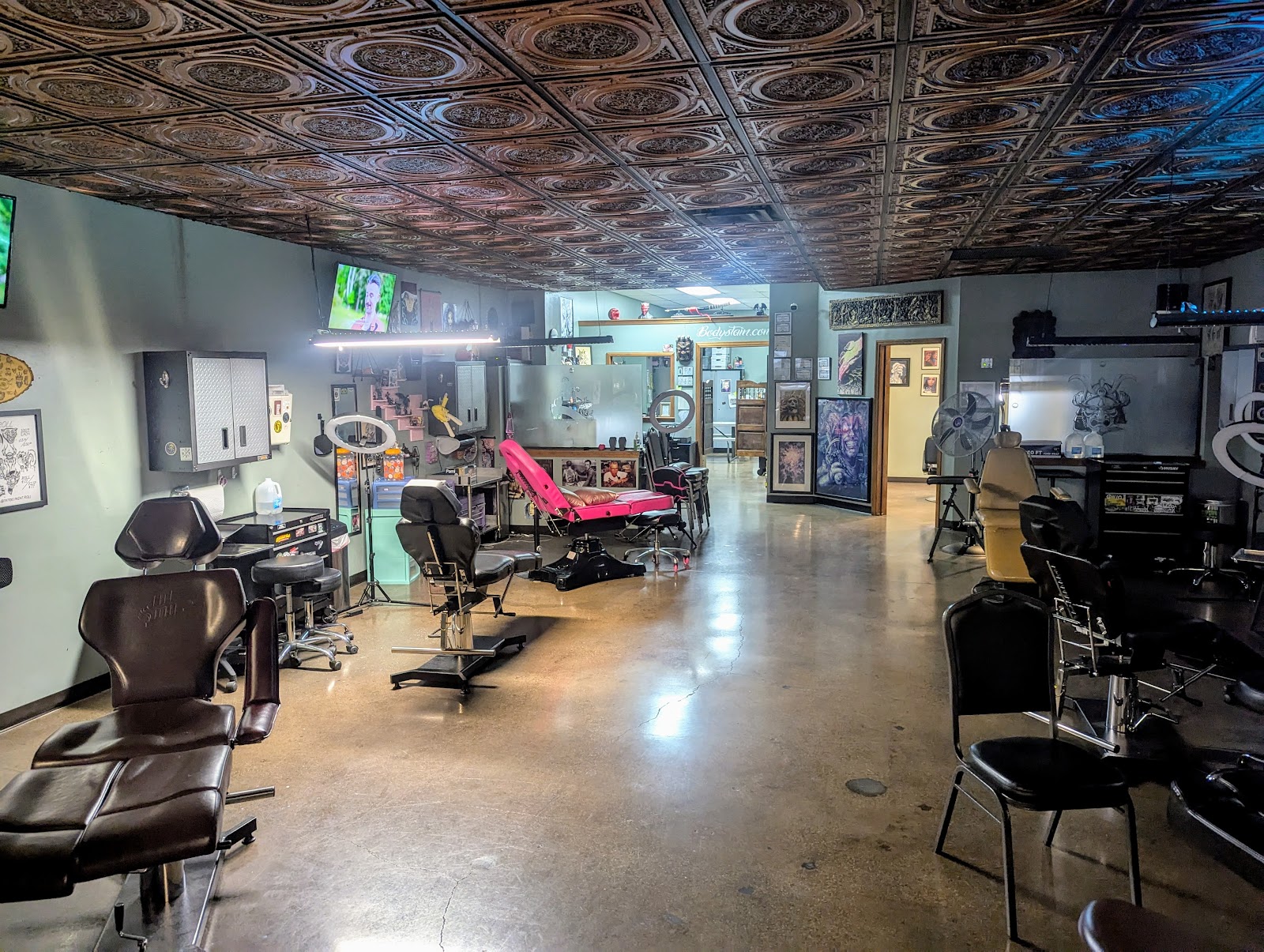 Bodystain Tattoo & Body Piercing Studio tattoo work — photo 2