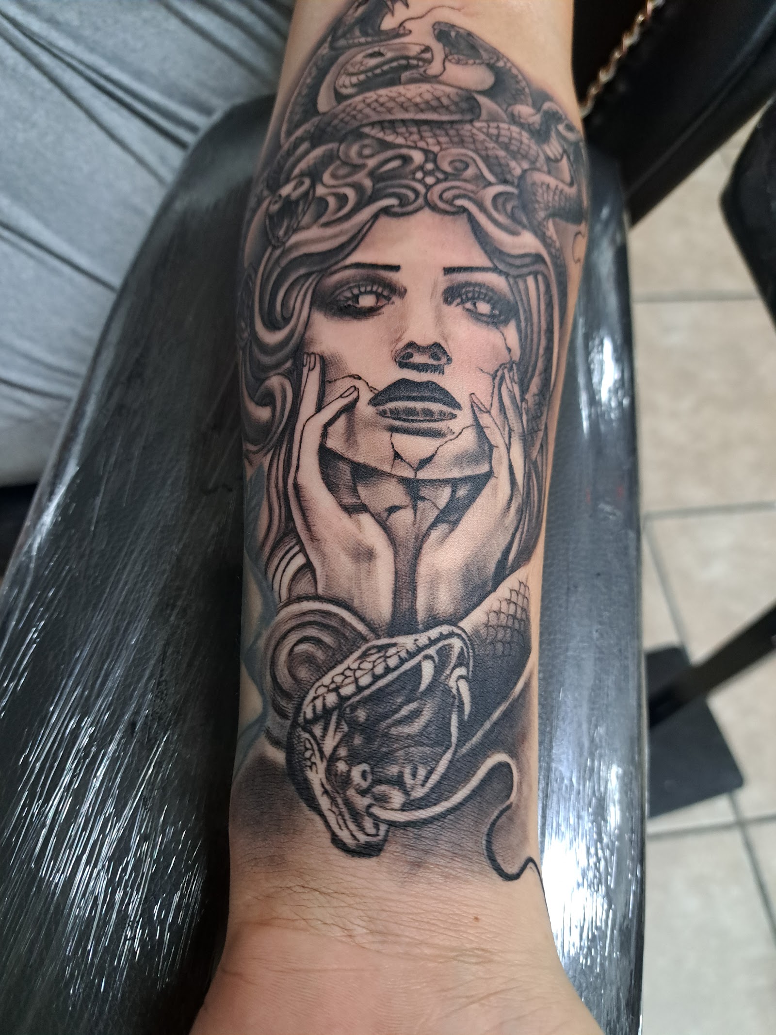 La Calavera tattoo & piercing tattoo work — photo 2