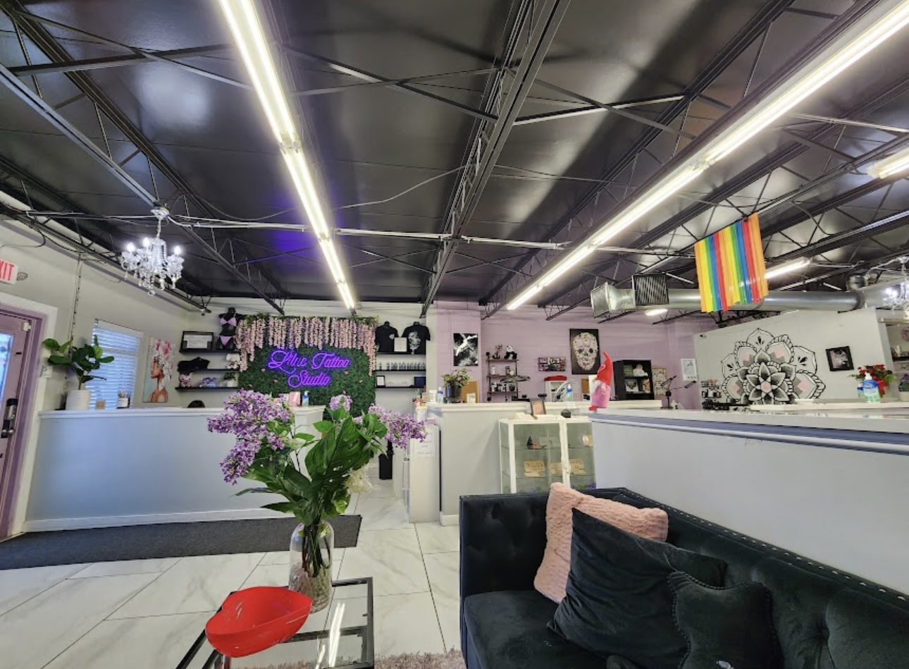 Lilac Tattoo Studio tattoo parlor in Dallas, TX