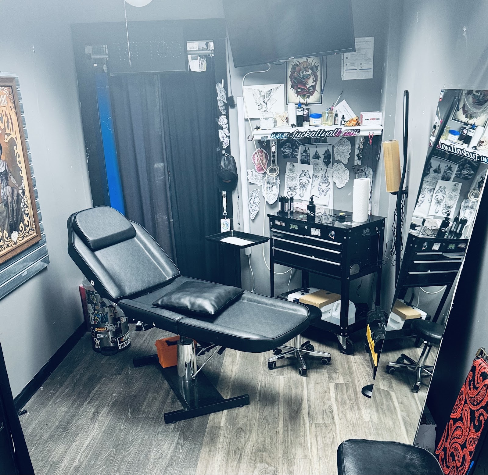 Expo Piercing + Ink tattoo work — photo 2