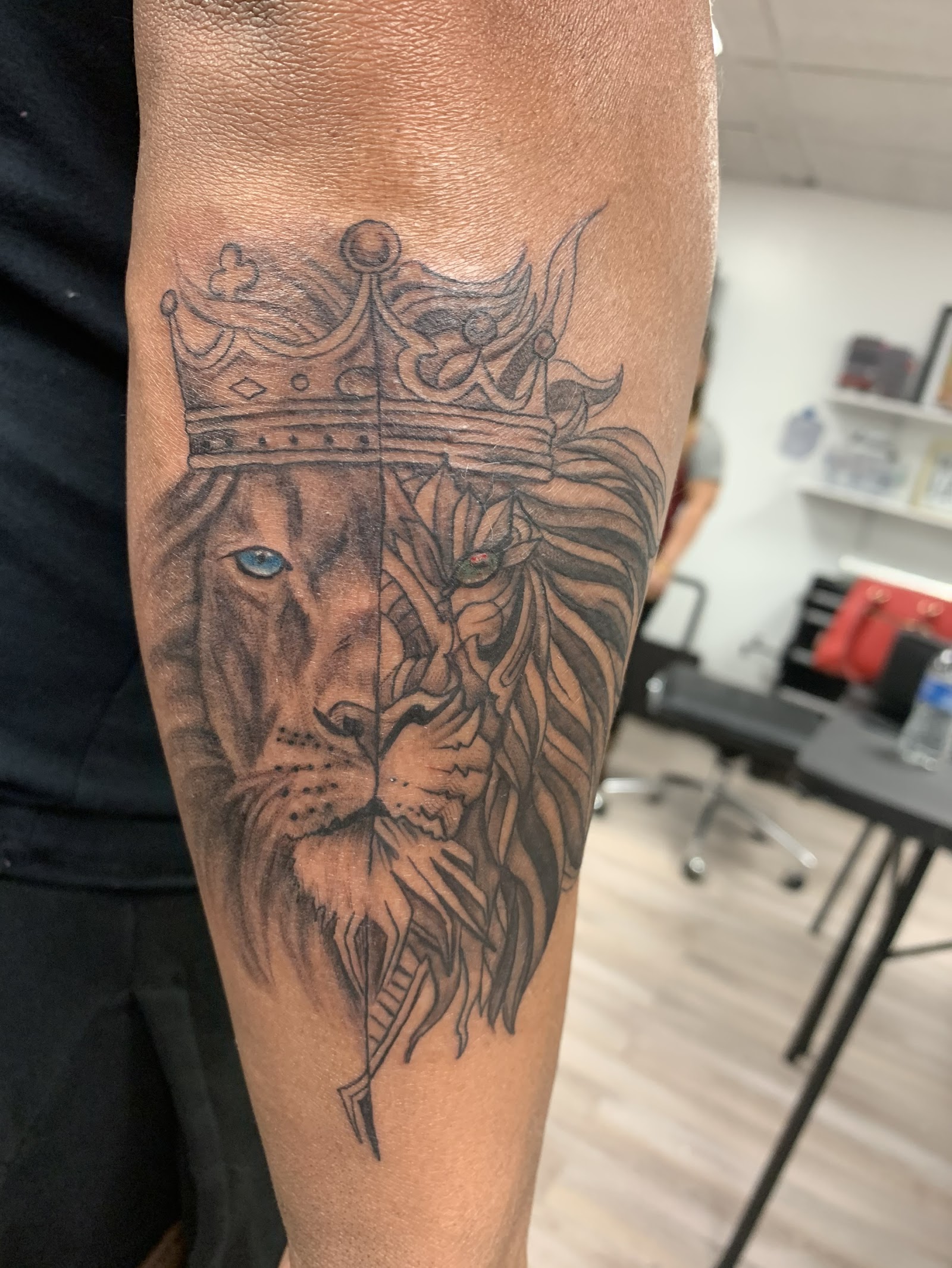 Living Famous 515 tattoo work — photo 2
