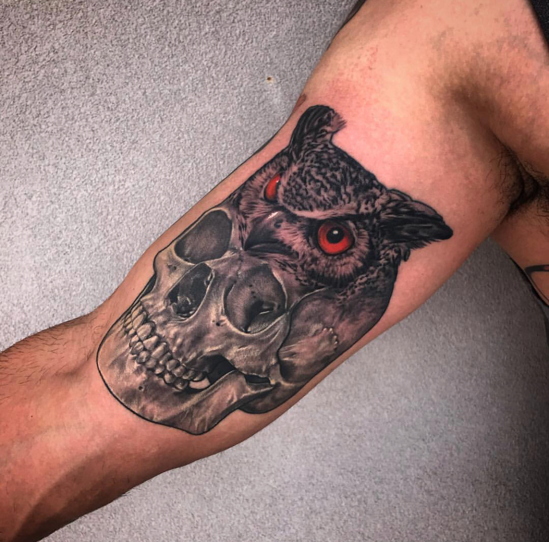 Crimson Veil Tattoo tattoo work — photo 3