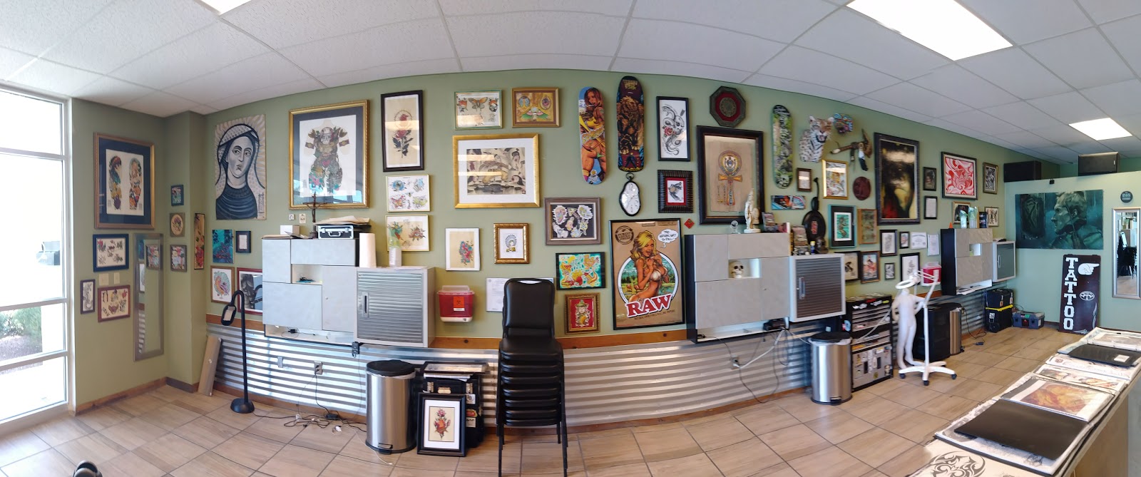 Sun City Tattoo Montana tattoo parlor in El Paso, TX