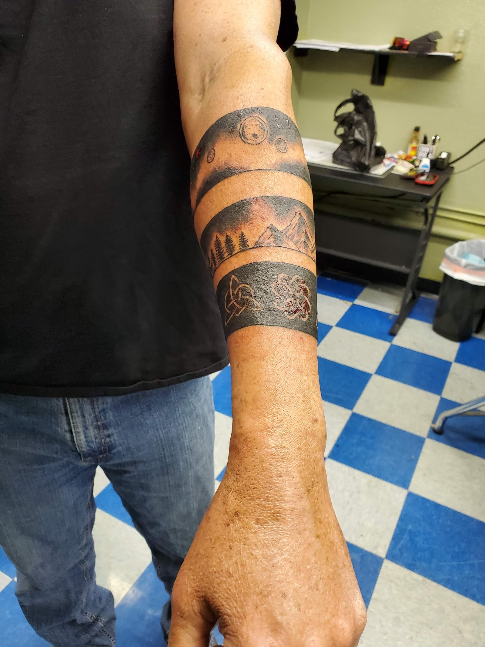 Bonehead Tattoo tattoo parlor in Fort Worth, TX