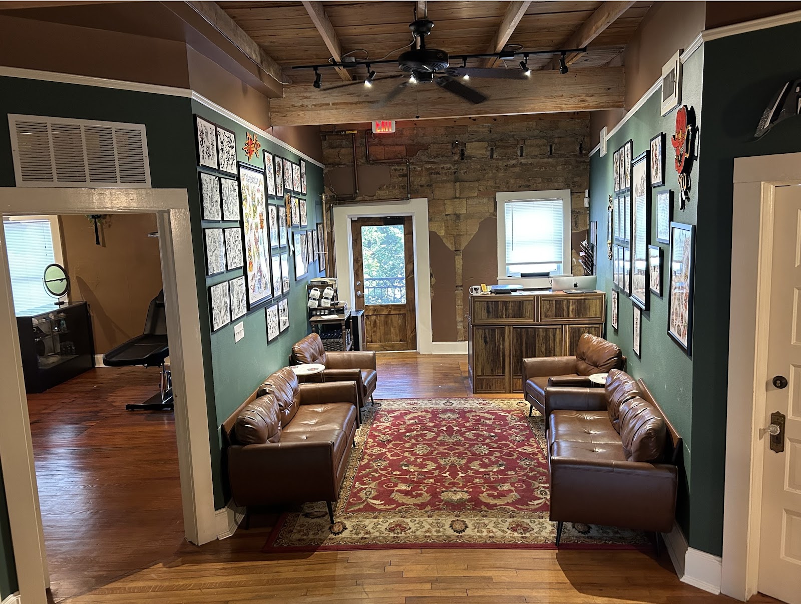 Paramount Tattoo & Piercing tattoo parlor in Fort Worth, TX