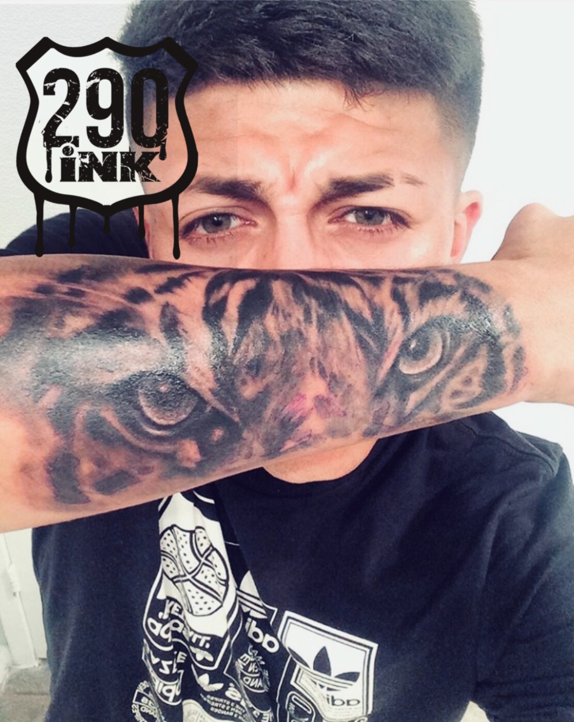 290 ink tattoo parlor in Houston, TX