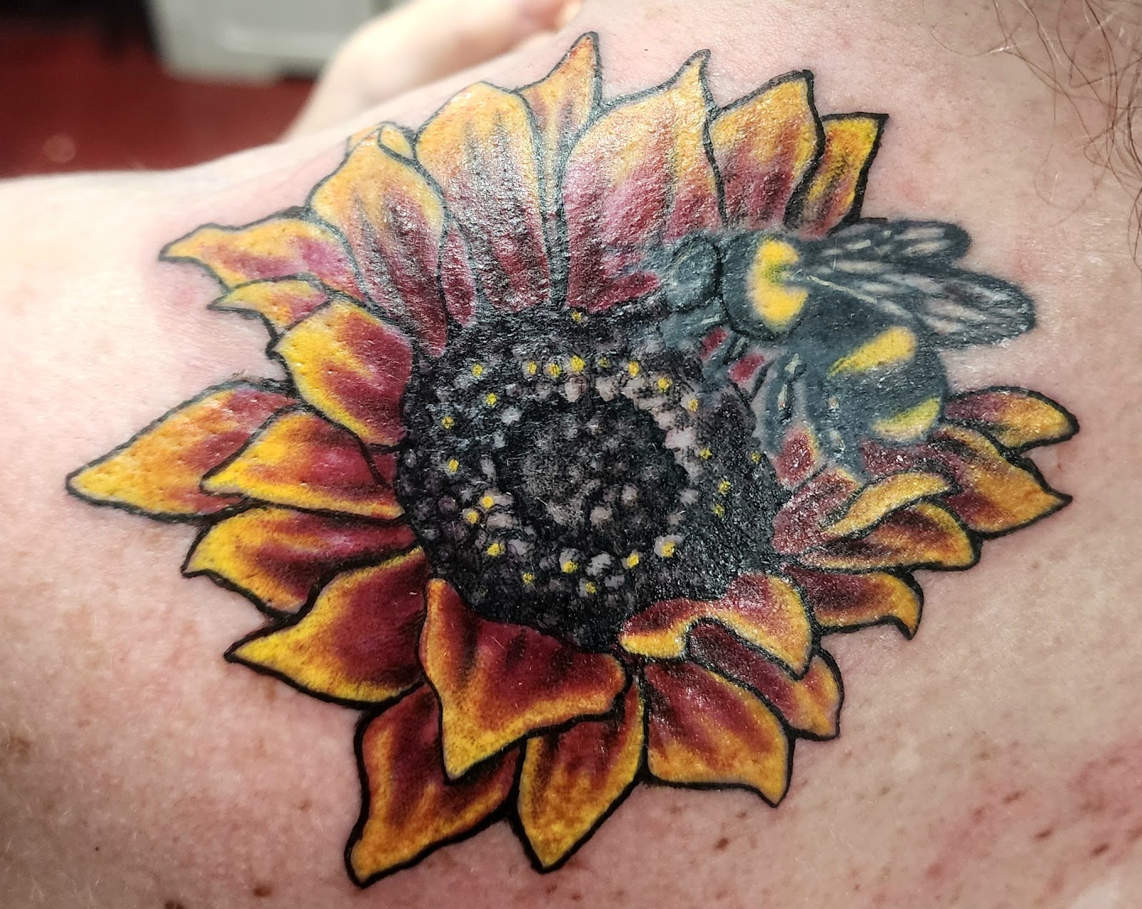 Rose & Dagger Tattoo tattoo work — photo 2