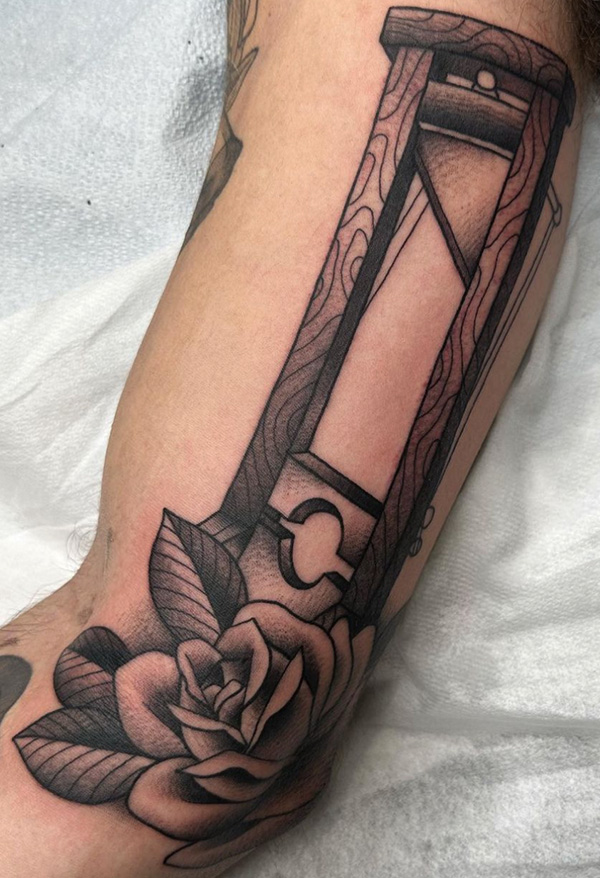 Black Hive Tattoo tattoo work — photo 2