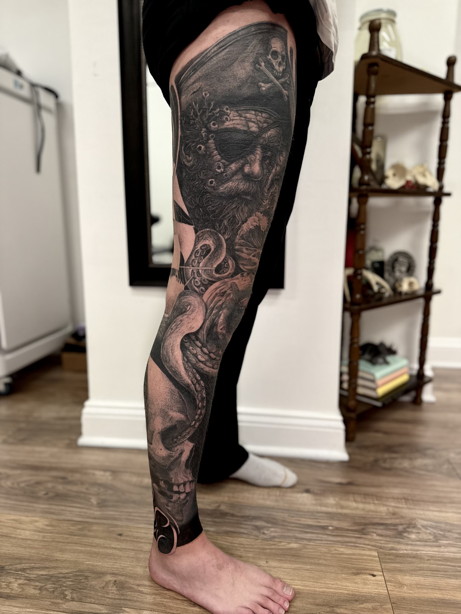 Hand and Dagger Tattoo tattoo work — photo 3