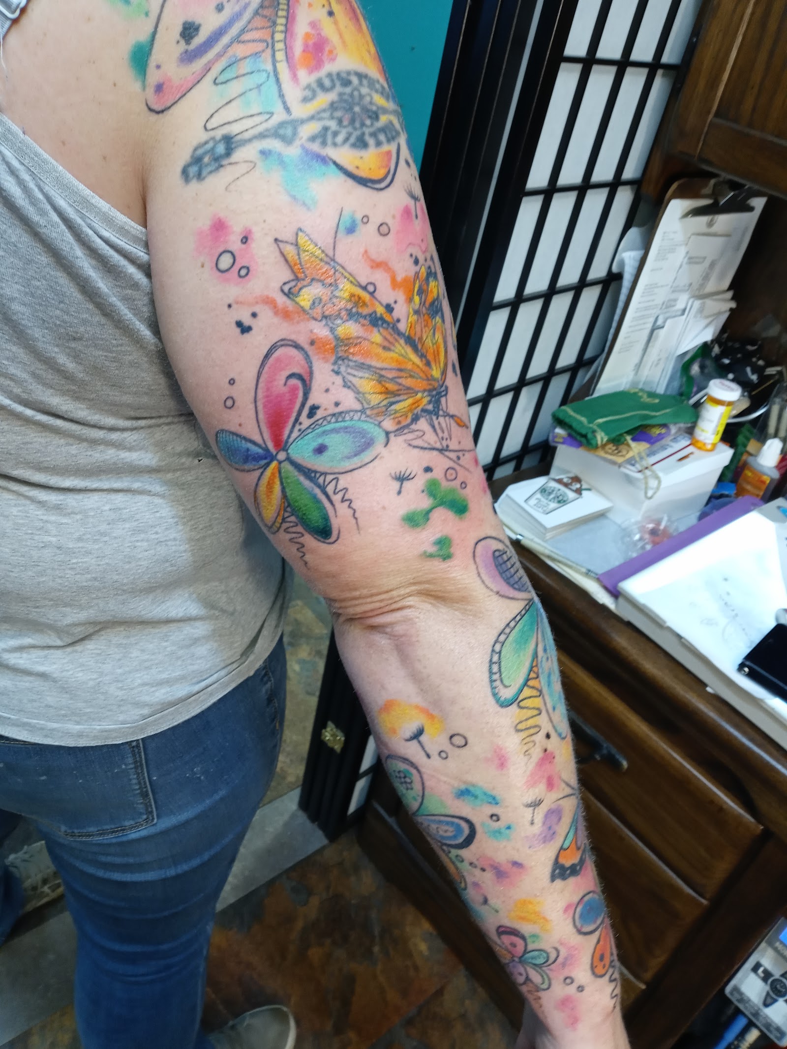 Beautiful Body Tattoo and Piercings tattoo work — photo 3