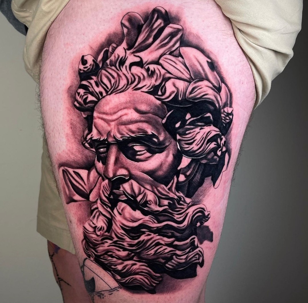 Skin Design Tattoo Las Vegas Caesars Palace tattoo work — photo 2