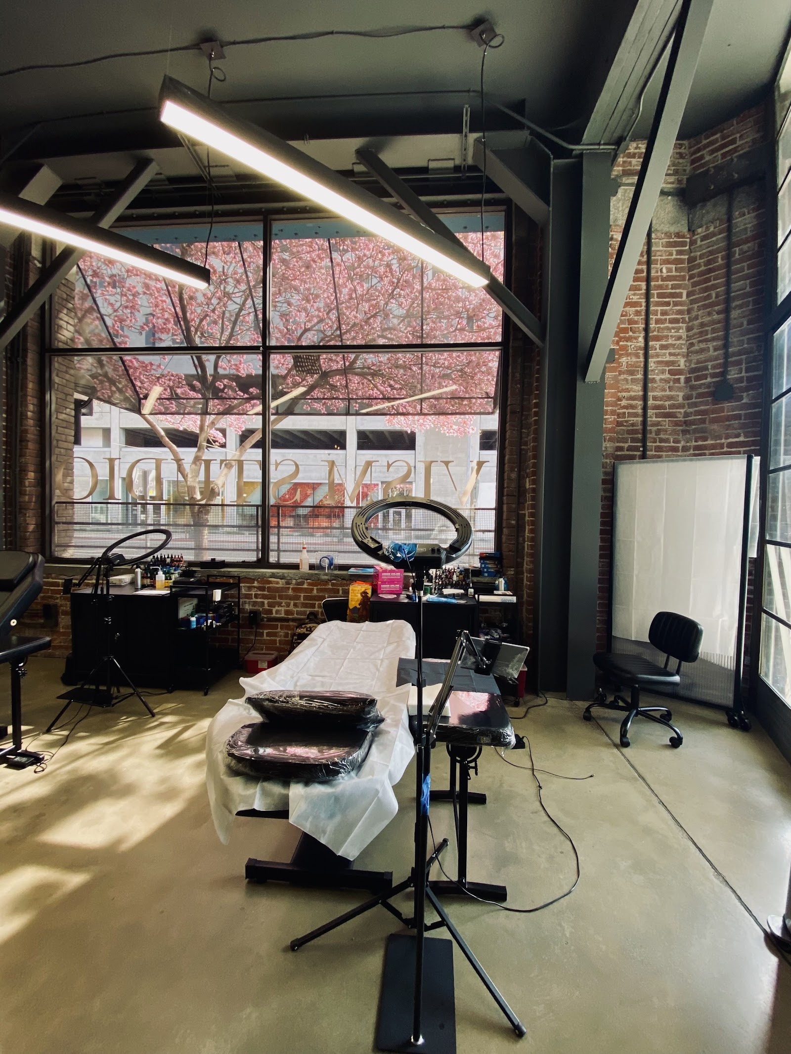 Vism Studio — tattoo studio in Los Angeles