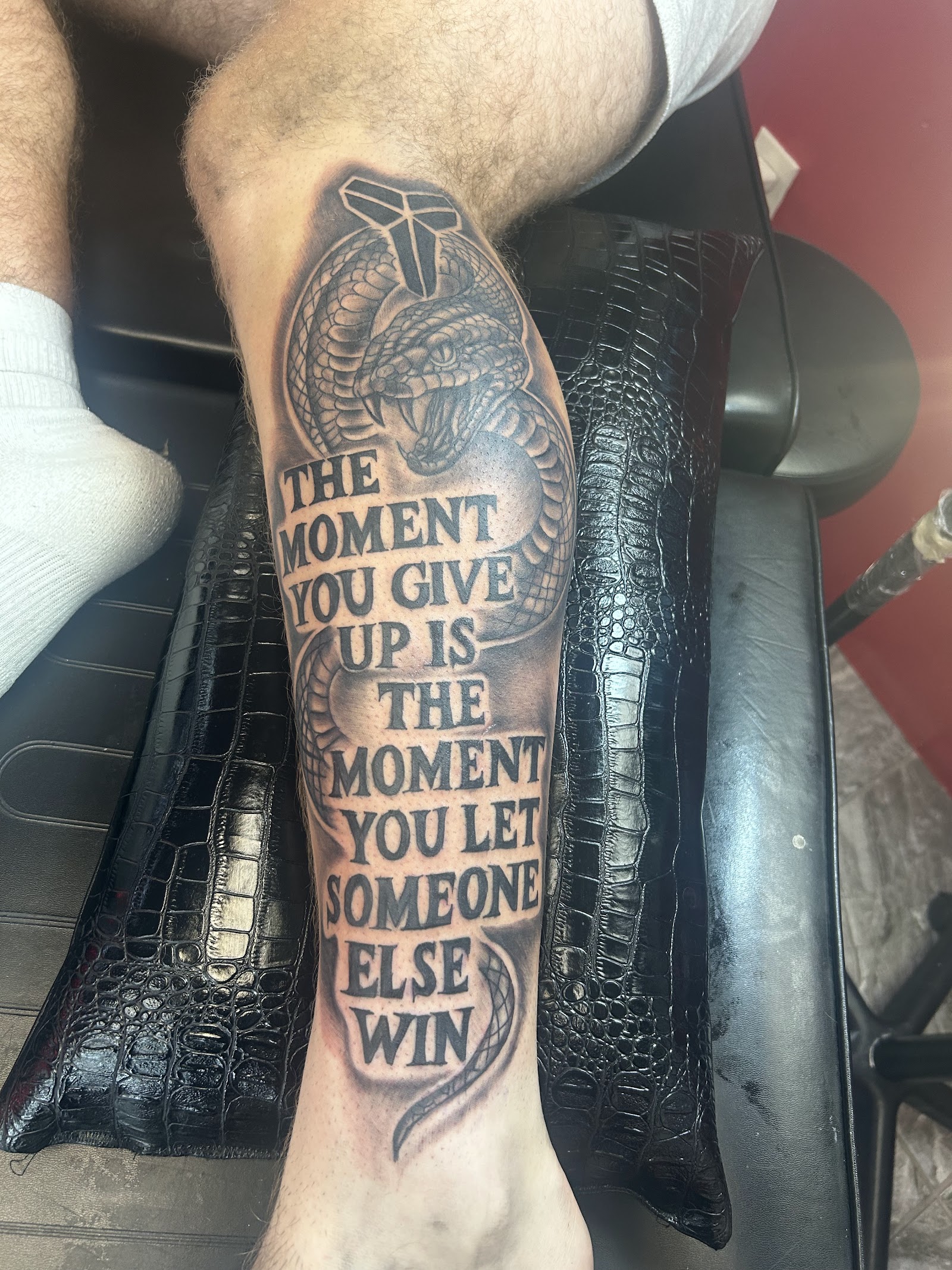 Zoe's Tattoos & Piercings — tattoo studio in Louisville