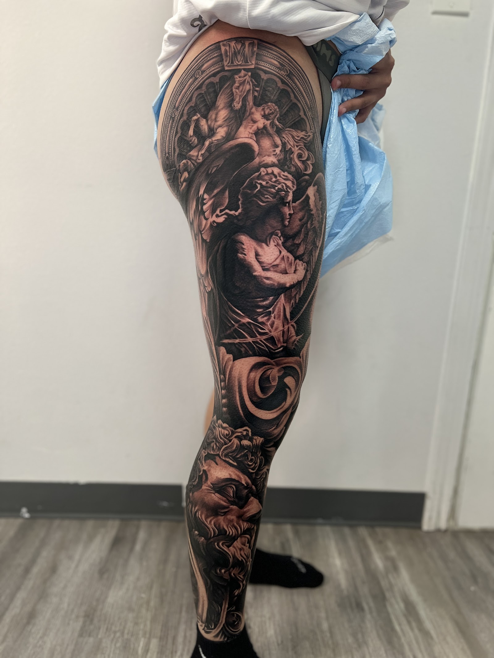 Royal ink tattoo parlor in McAllen, TX