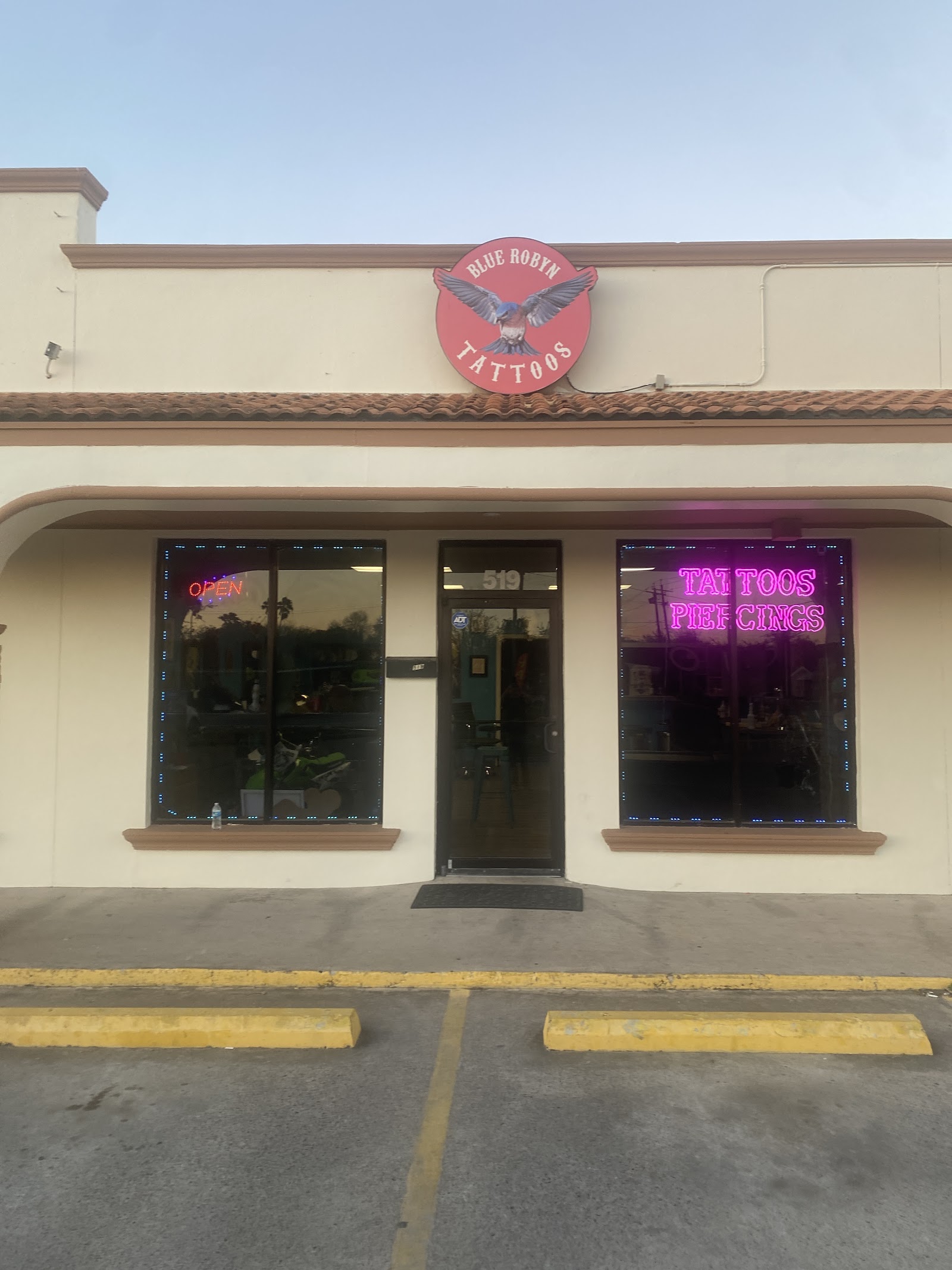 Blue Robyn tattoo and body piercing studio tattoo work — photo 2