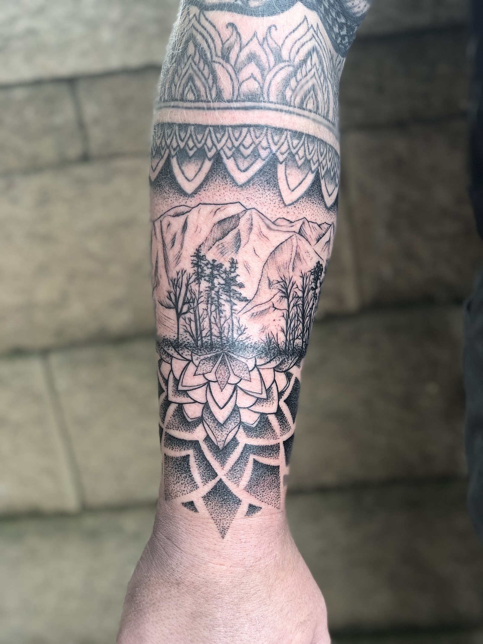 Love, Helen LLC tattoo work — photo 2