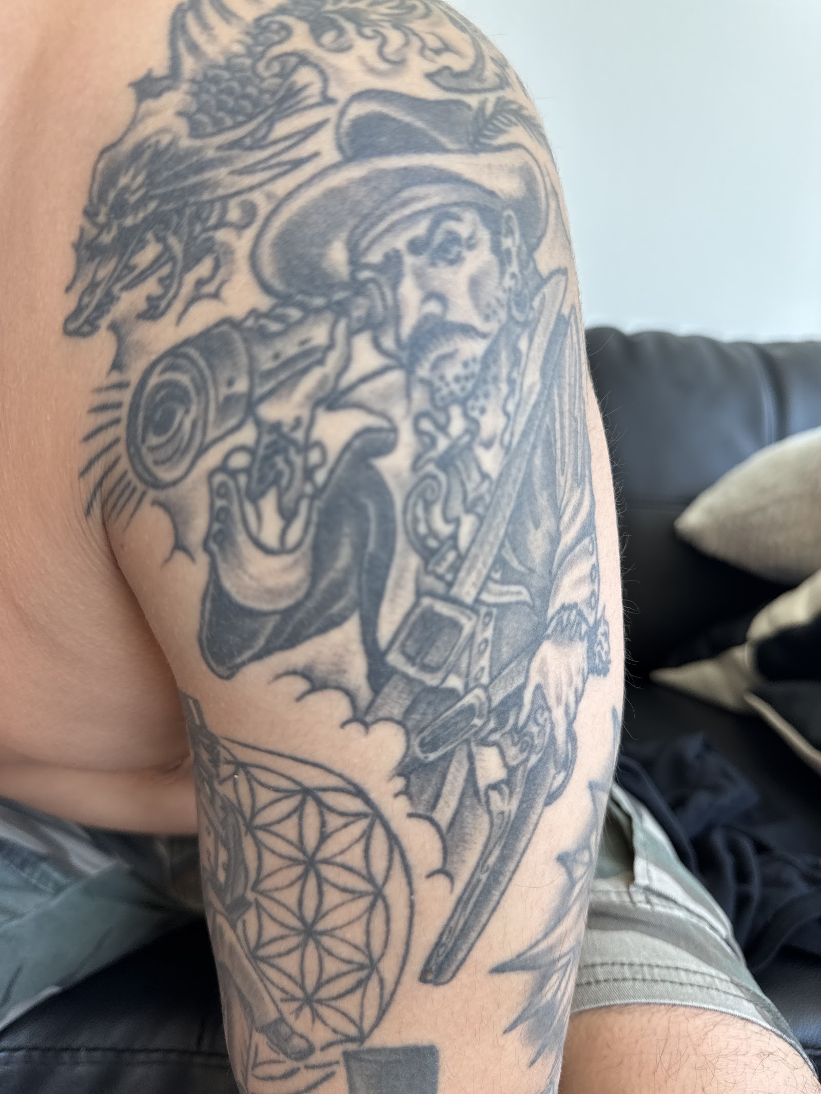 Red Rocket Tattoo tattoo work — photo 2