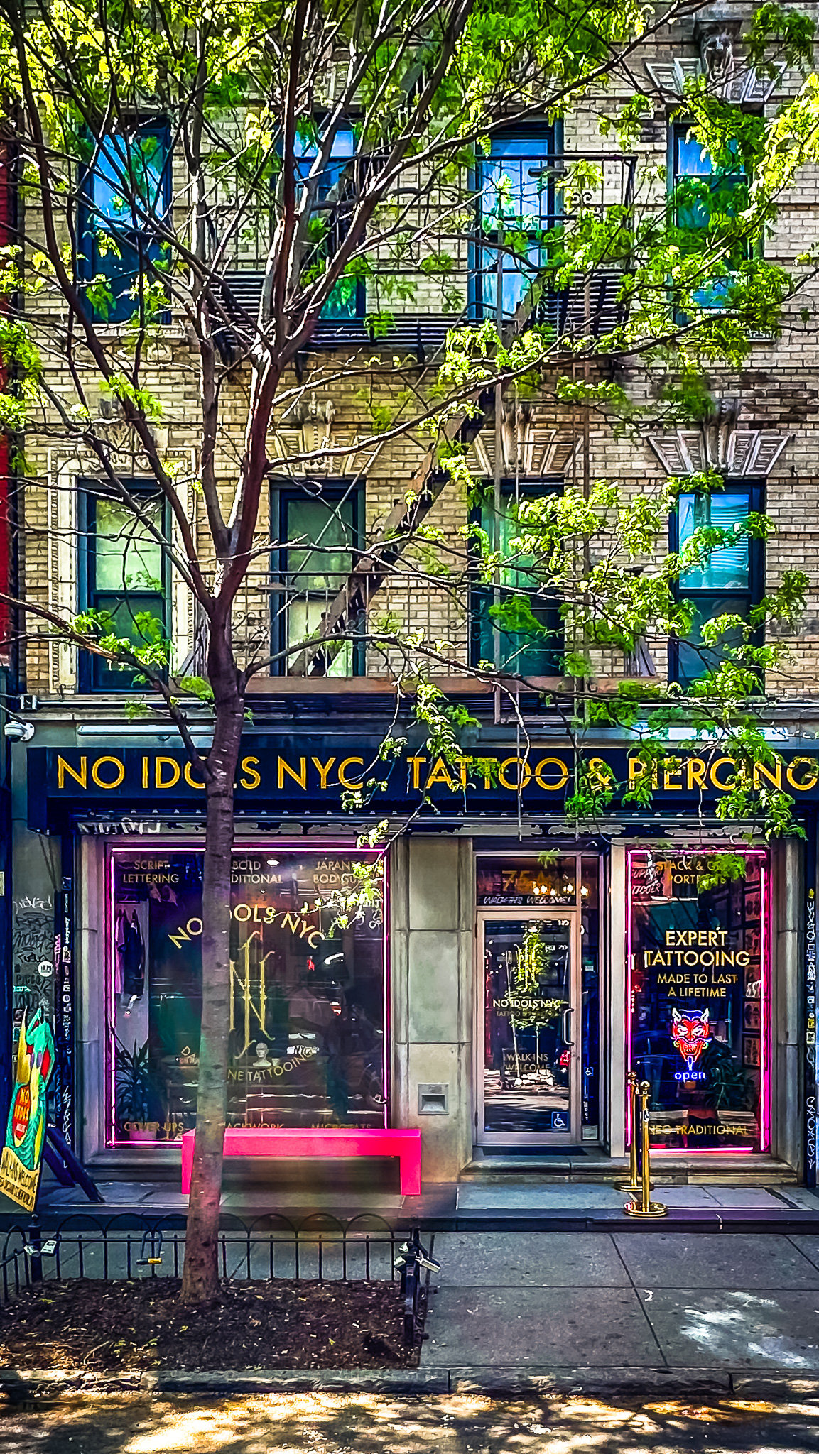 NO IDOLS TATTOO & PIERCING tattoo work — photo 2