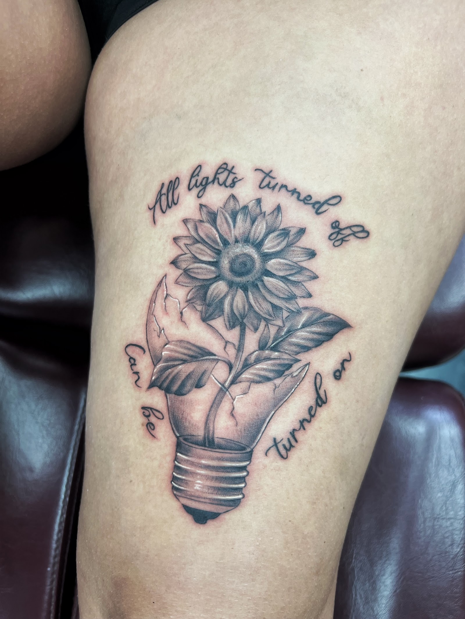 Supreme Canvas Tattoo tattoo work — photo 2