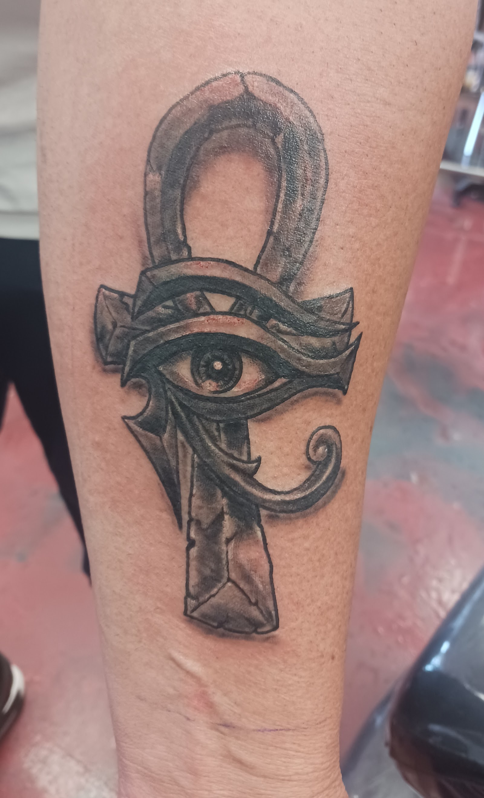 Atomic Tattoos and Piercing tattoo work — photo 3