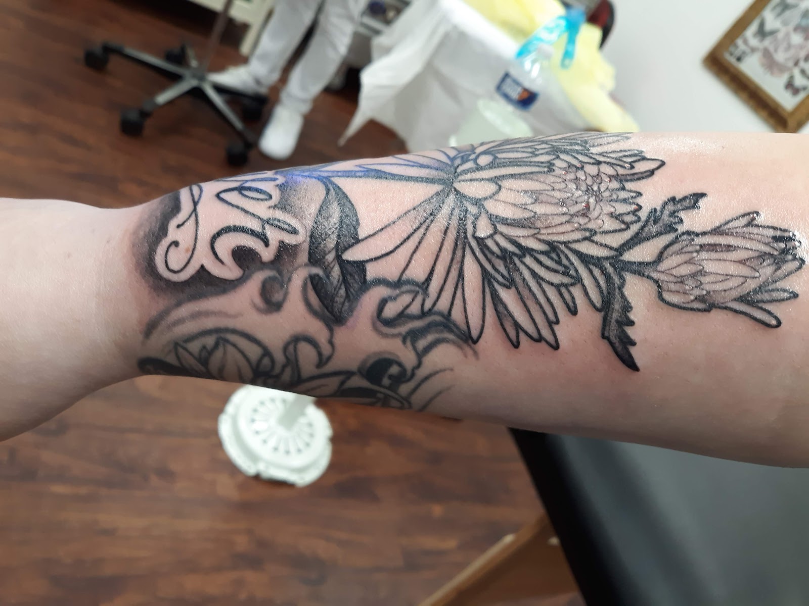 Wolf & Arrows tattoo work — photo 2