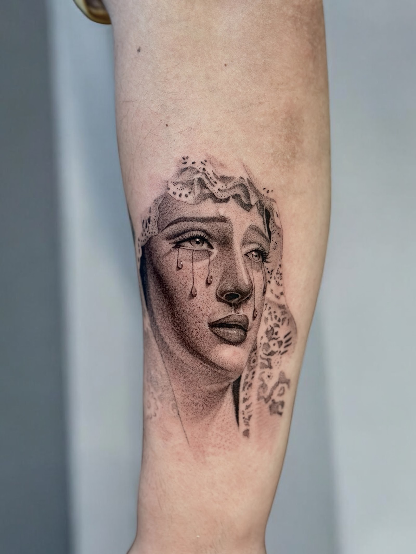 Soft Revolution Tattoo tattoo work — photo 2