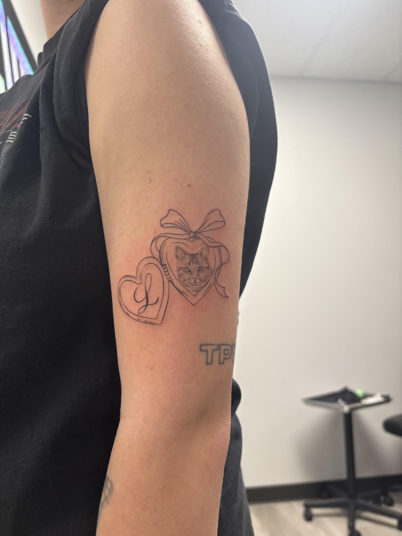 Soft Revolution Tattoo tattoo work — photo 3