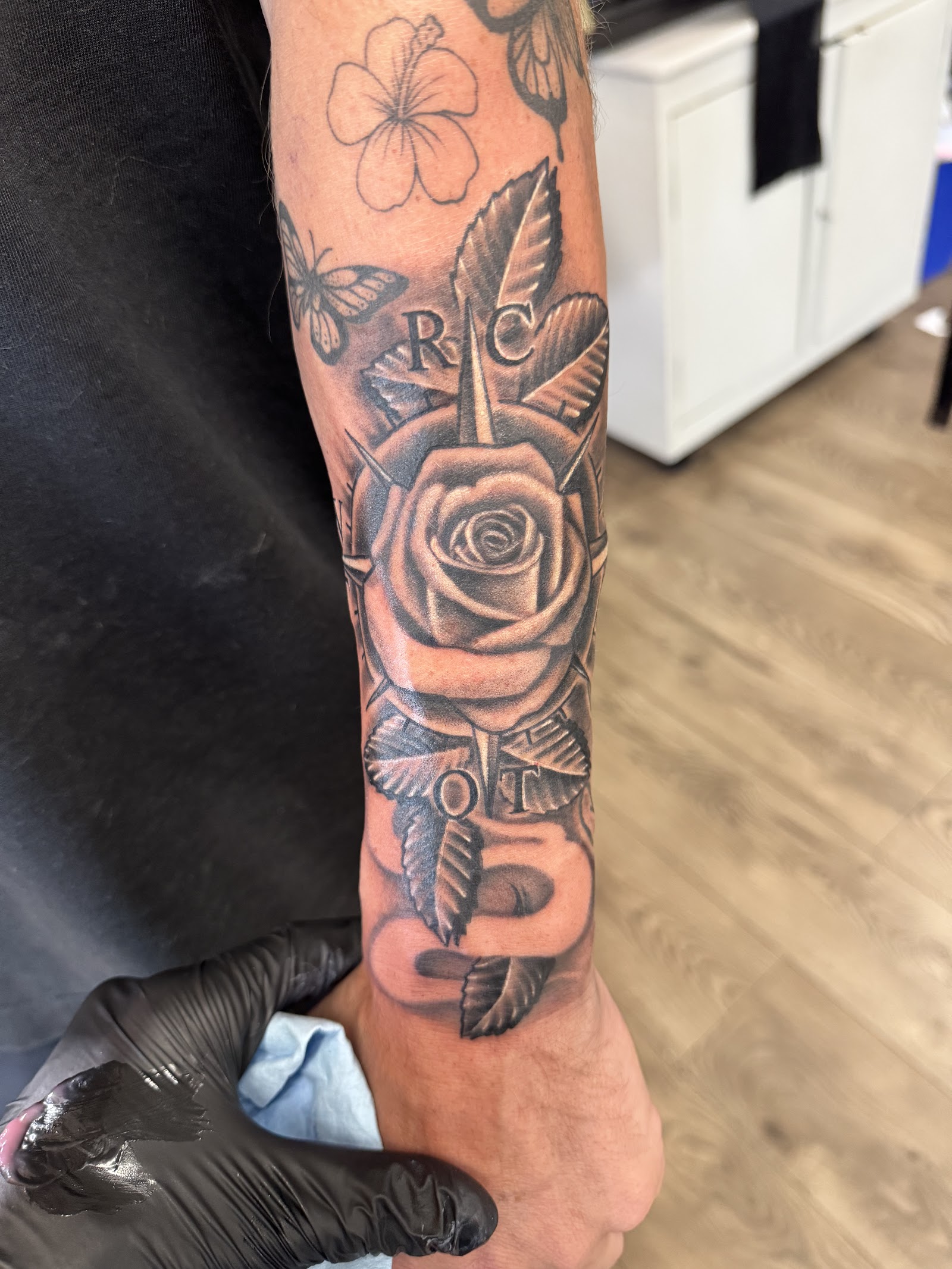 Pacific Beach Tattoo tattoo work — photo 2