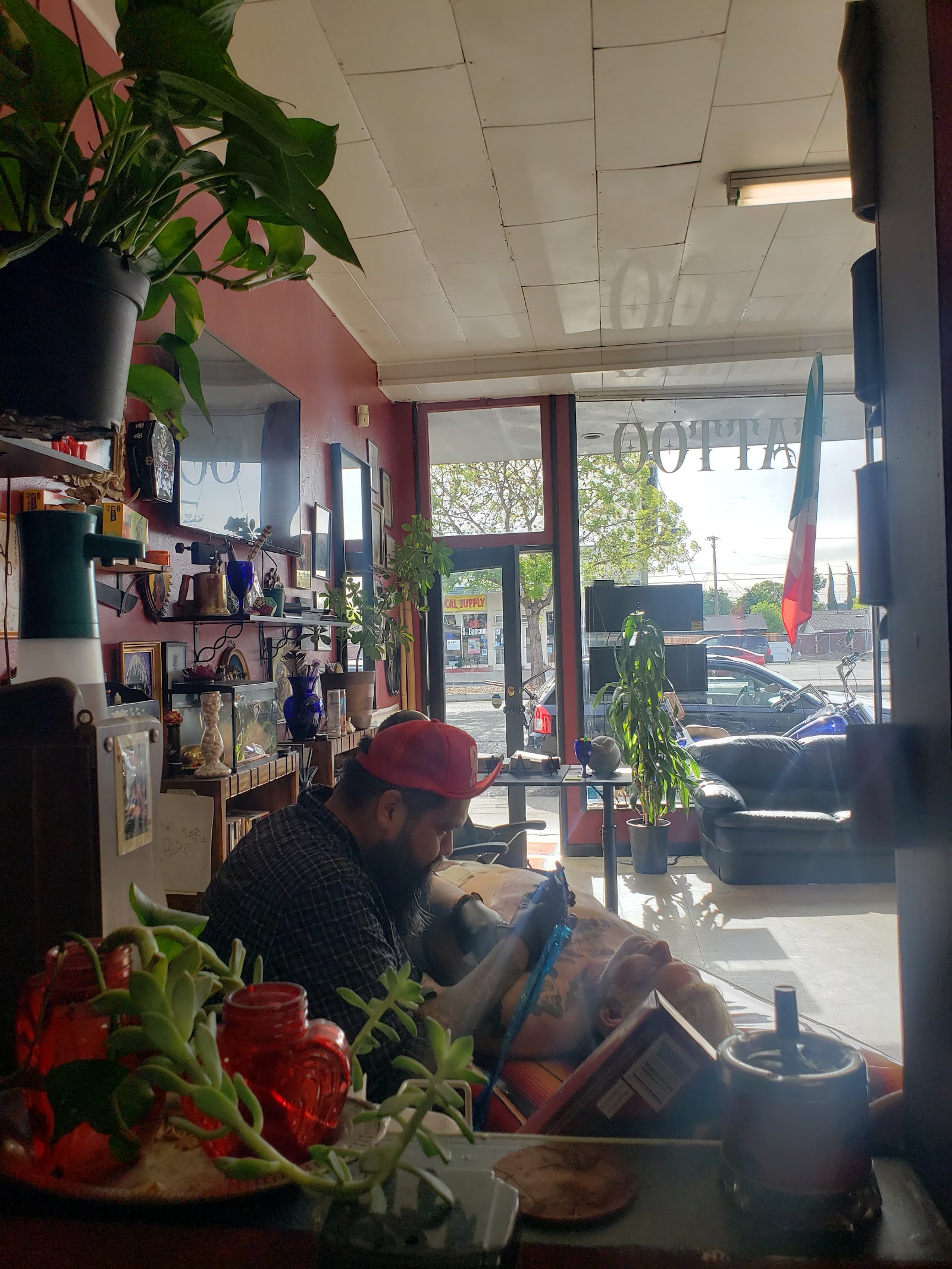 Yonkos Tattoo Studio tattoo work — photo 3