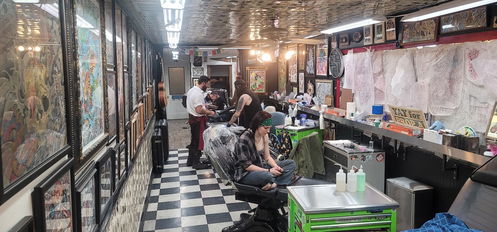 Jerry's Tattoo Shop tattoo parlor in San Marcos, TX