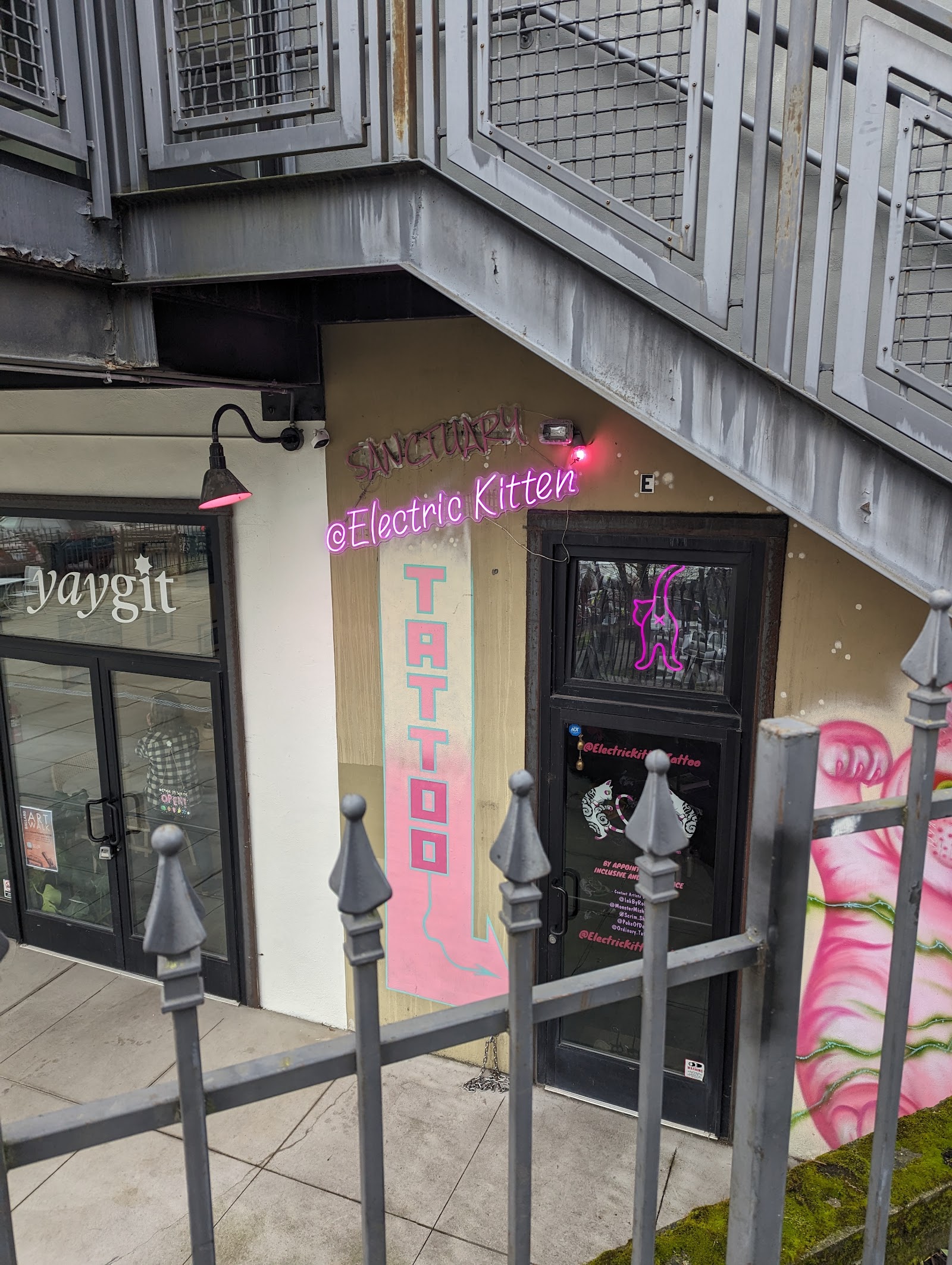 Electric Kitten Tattoo tattoo work — photo 2