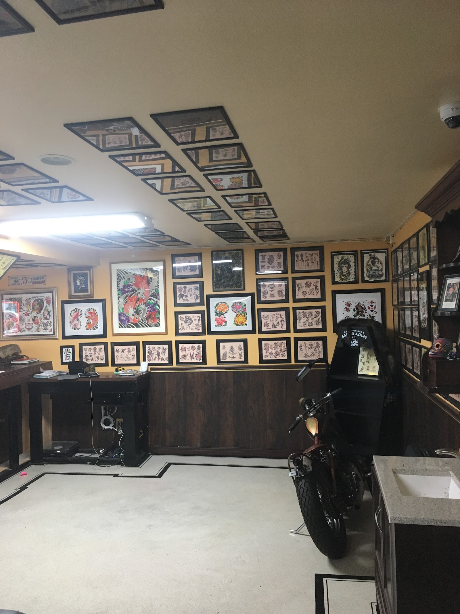 Top hat Tattoo and Top Hat Barber Shop tattoo work — photo 2
