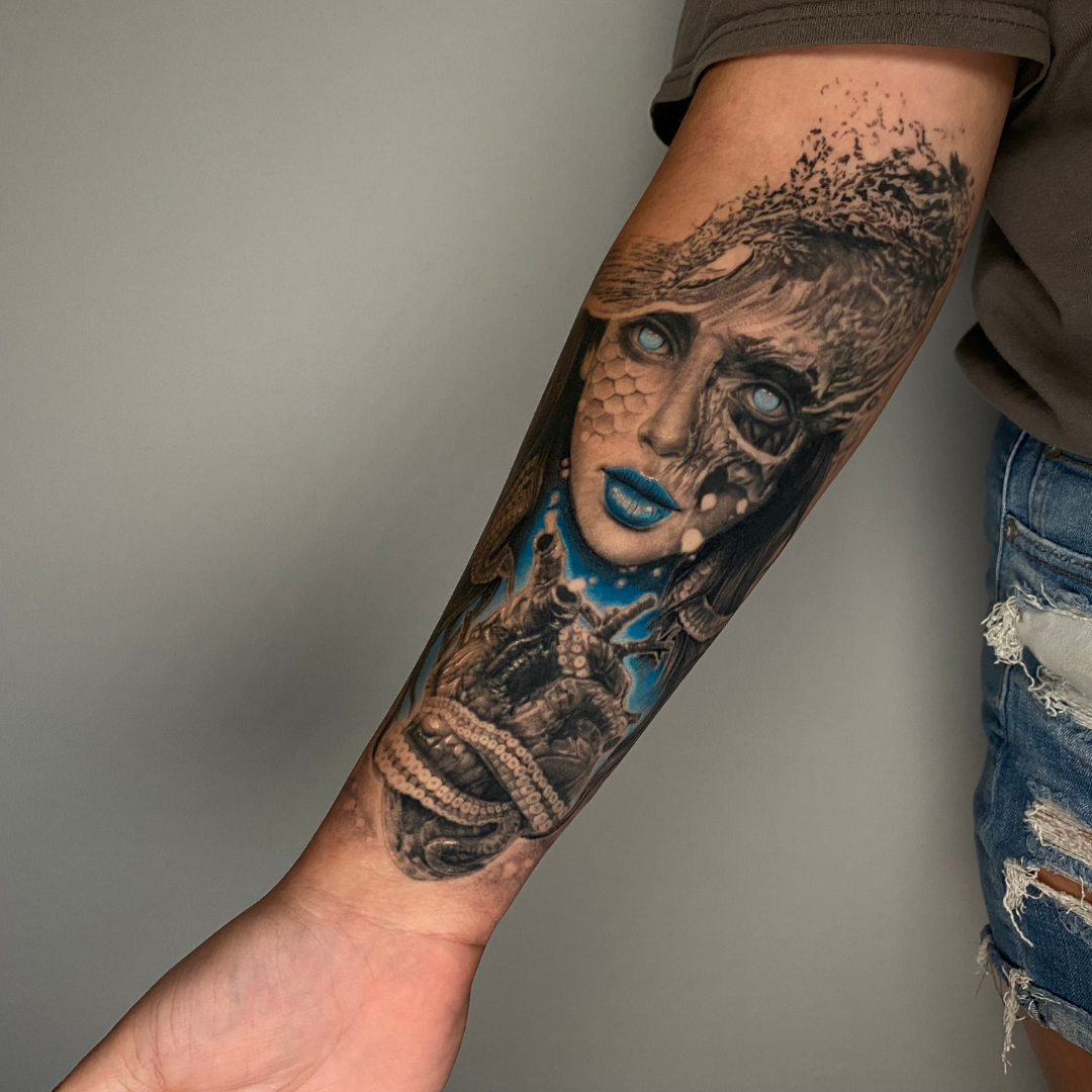 Thirteen Roses Tattoo & Aesthetics tattoo work — photo 2