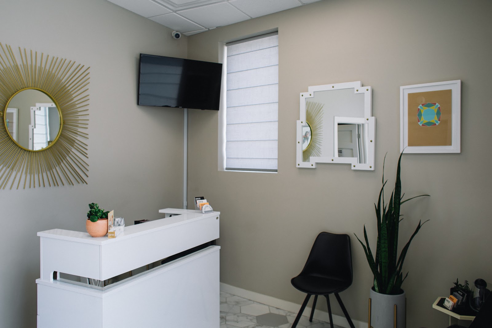 Vanishing Point Laser Tattoo Removal tattoo parlor in St. Louis, MO