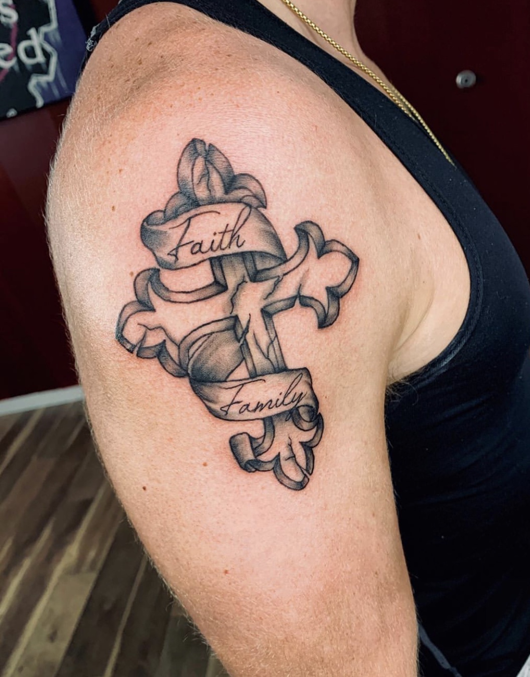 13 Roses Art Collective tattoo work — photo 2