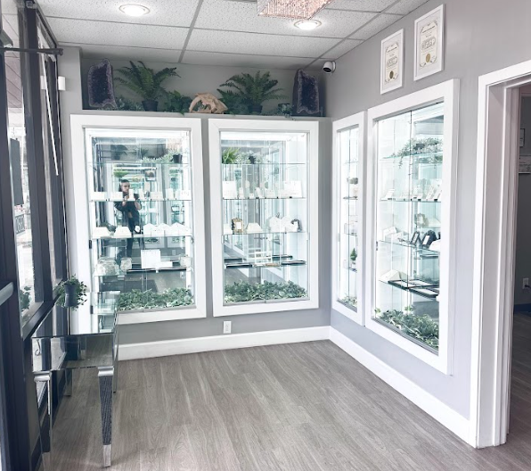 Bespoke Piercing & Jewelry (Inside Bonaroo Tattoo) — tattoo studio near Aurora