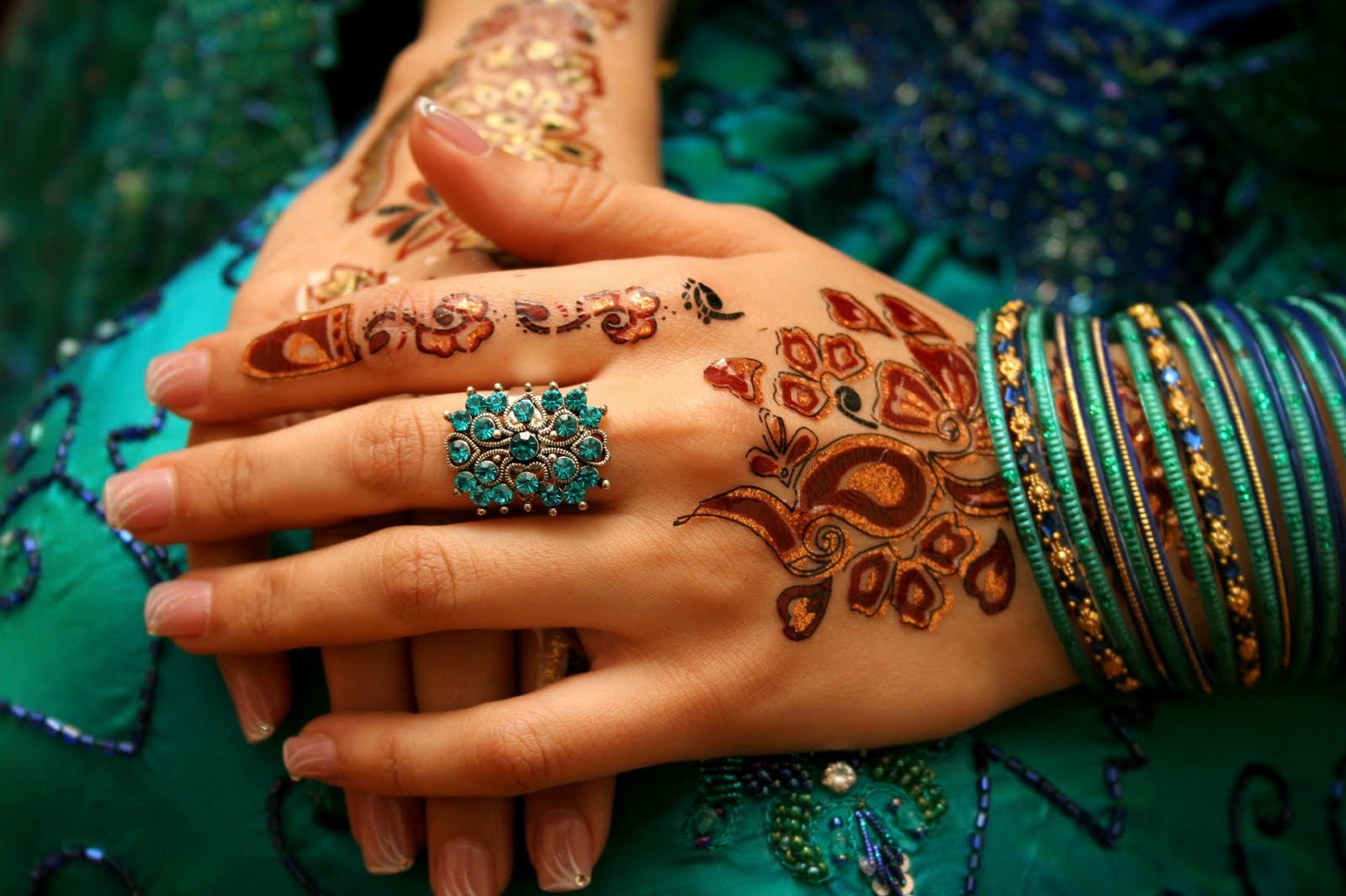 Naseera Fazil Henna Art — tattoo studio near Huntersville