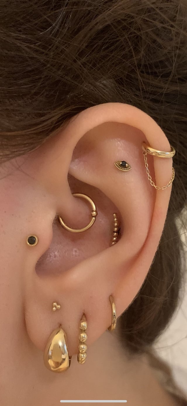 Tribu Piercings Stamford — tattoo studio near Stamford