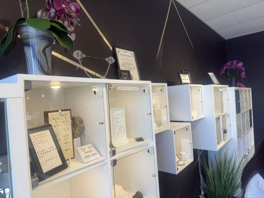 Golden Crystal Body Piercing — tattoo studio near Waukesha
