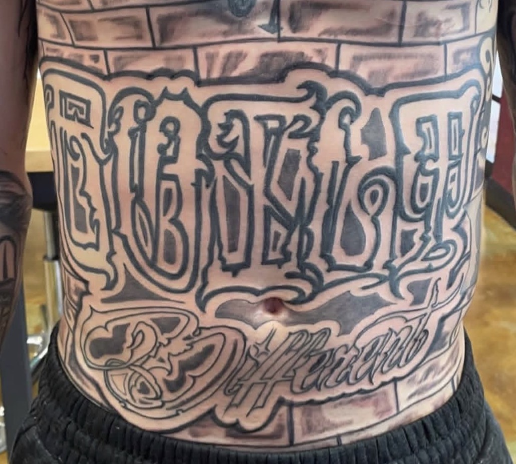 REIGNING VICTORIOUS TATTOO tattoo work — photo 2
